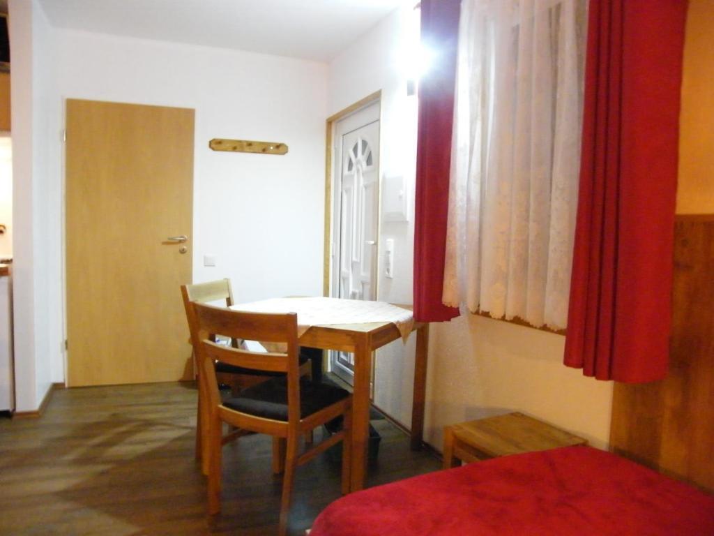 Gaestehaus Ballmann Rockeskyll Habitación foto